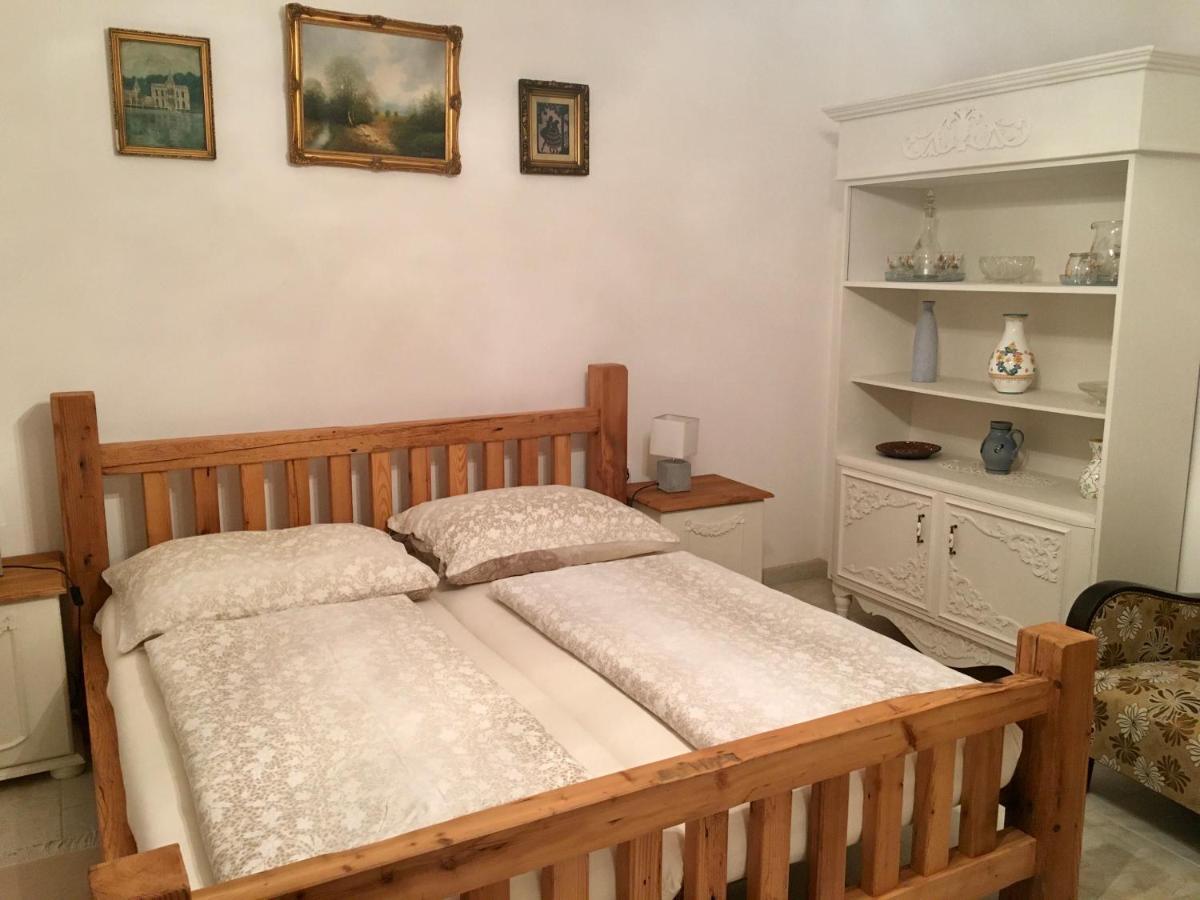 Villa Maximilian Balatonkeresztúr Esterno foto